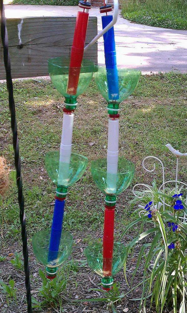 A hanging rain chain for seedlings made from recycled soda bottles. Not only do you make a good sound and improve the external appearance of your home, but you also channel water away from your home.