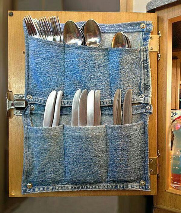 Jeans pockets became cutlery. 