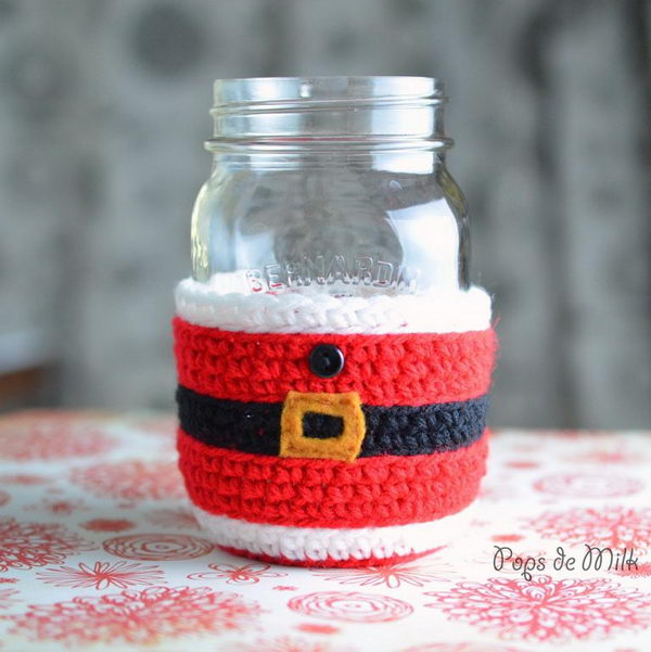 Crochet Santa Claus Mason Jar Cozy. 