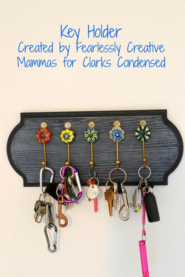 DIY key holder with vintage look. Use unusual hooks and mixed colors to change the traditional look of the key holder. I love the colors of these hooks and they are so unusual and give your home a chic and vintage look. You can find further instructions here 