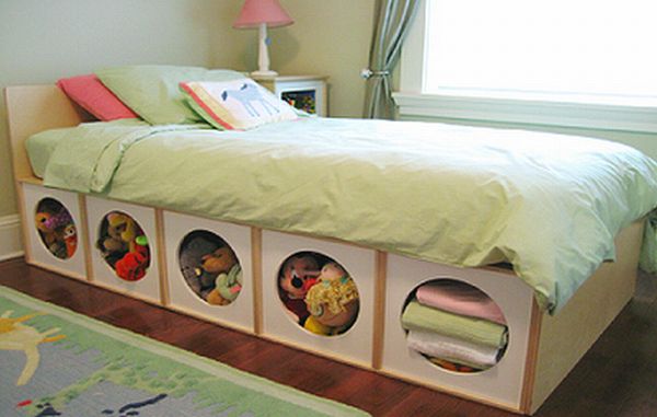 Storage under the bed for soft toys
