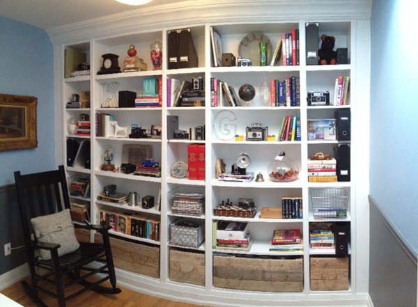 Another creative example of a built-in bookcase. Check out the tutorials 