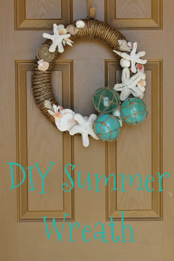 DIY seashell summer wreath. Use these instructions to make your own shell summer wreath. 