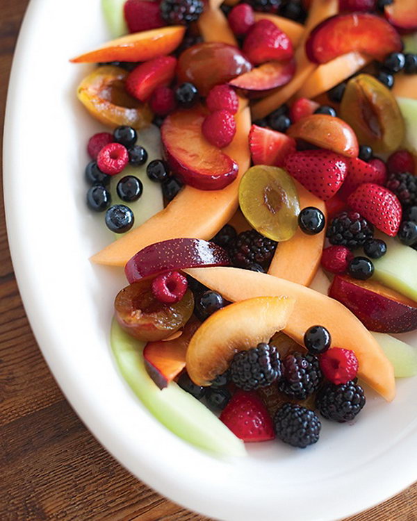 Fresh fruitsalad. Treat your guests to this juicy fresh fruit salad. Mix strawberries, blueberries and cherries for a cool sweetness to cool the hot summer air and leave a deep impression on guests for this summer party.