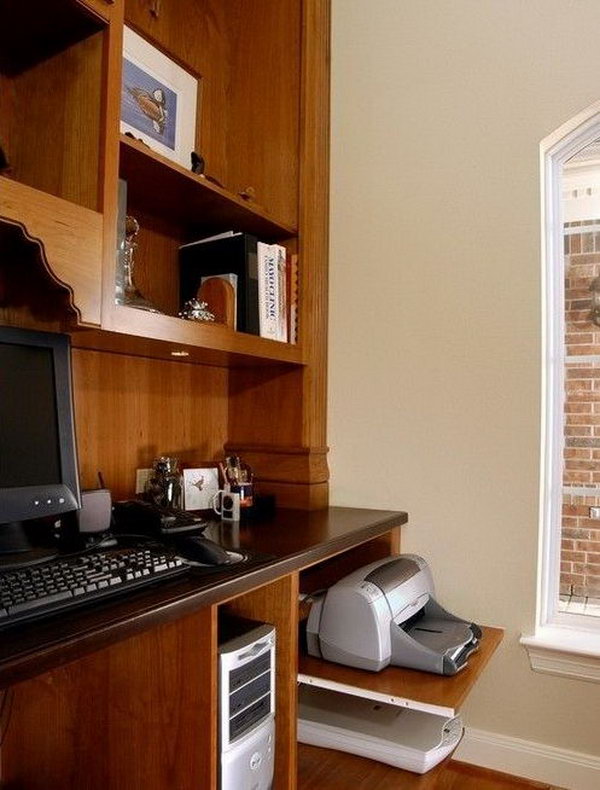 Home office equipment management. Here's a practical solution with pull-out shelves under the desk, a closet with a shelf, or large deep drawers to keep your computers and printers well organized in a simple but clean perspective.
