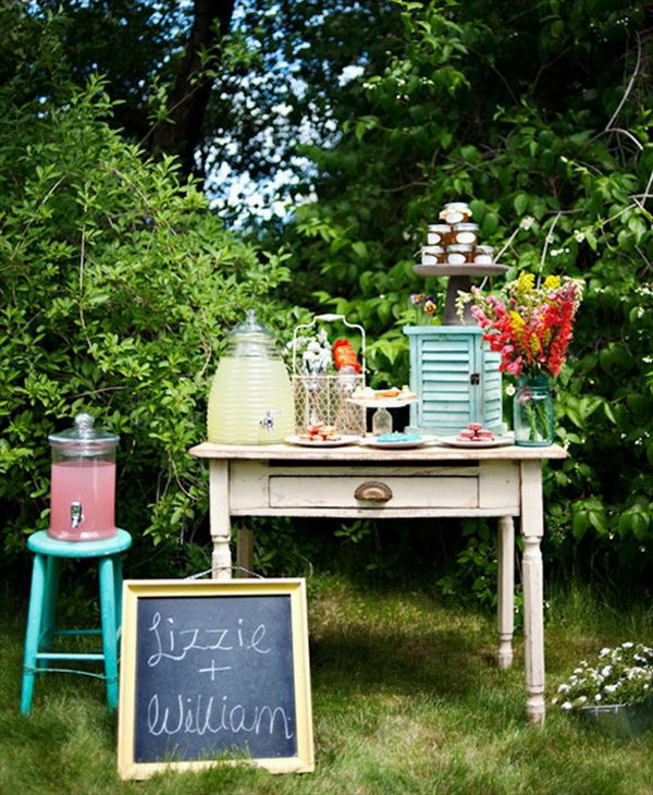 Rustic beverage station. Design your beverage station so that it fits your party theme. Stack jars of fresh honey on a cake plate to give your guests a delicious and sweet taste. Fill the dispenser with colored juice to get the drink at will. All can be displayed on an old chest of drawers or a desk to highlight the elegant rustic style.