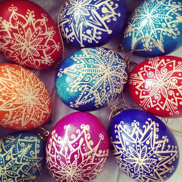 Snowflake Easter eggs. These beautiful Easter eggs are painted in a traditional way, but they are never dated and never lose their sense of beauty with the snowflake pattern.