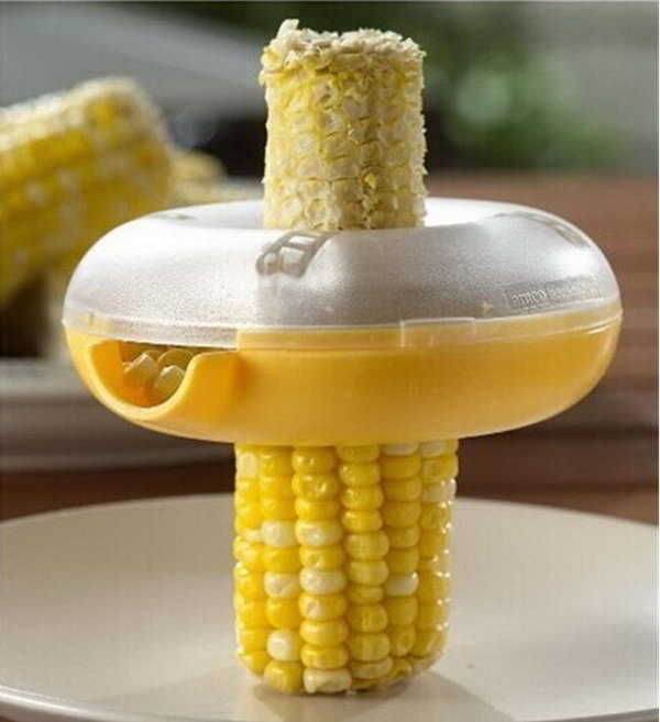 Corn Kerneler kitchen tools. With this kitchen device you can easily remove corn kernels from the cob. A cute gift idea for corn lovers. 
