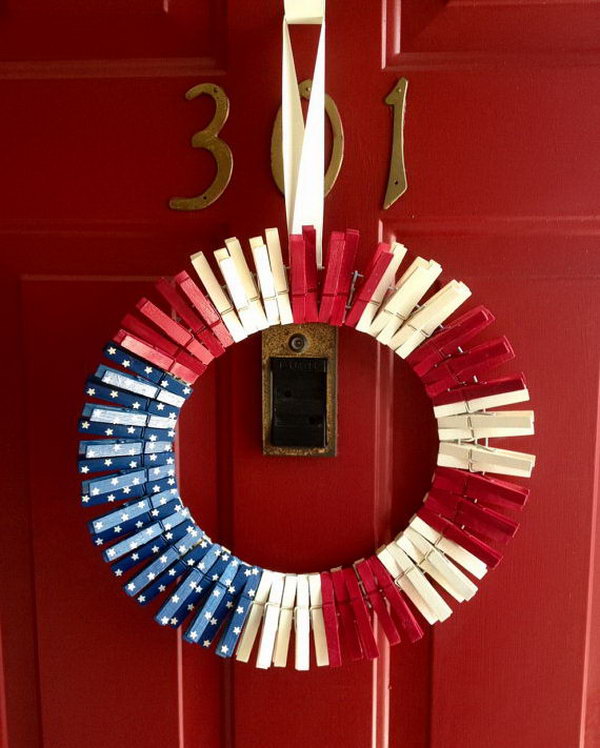 July 4th clothespin wreath. Great idea to line up and hang on the front door to display cards and things. 