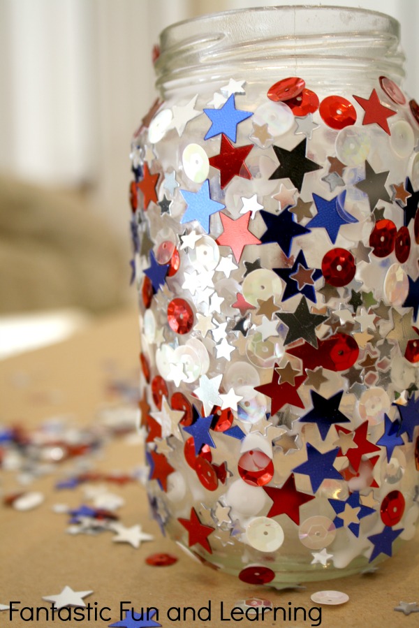 Easy Jar Candle Craft for July 4th. A great idea to place the crafts outside to decorate for July 4th. You can also use them as night lights for your bedroom. 
