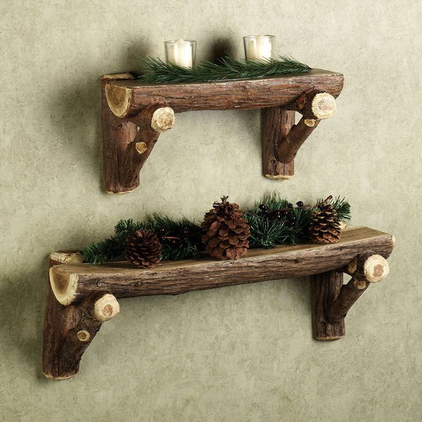 Give your lodge an additional forest feeling with this charming wooden wall shelf. 