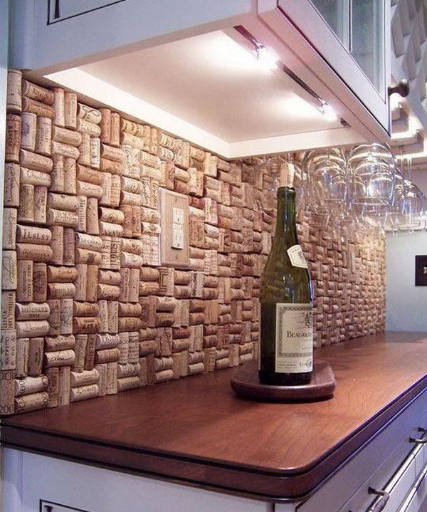 Wine cork backsplash. Not only protect the walls from stains, but also give your kitchen design a decorative touch.