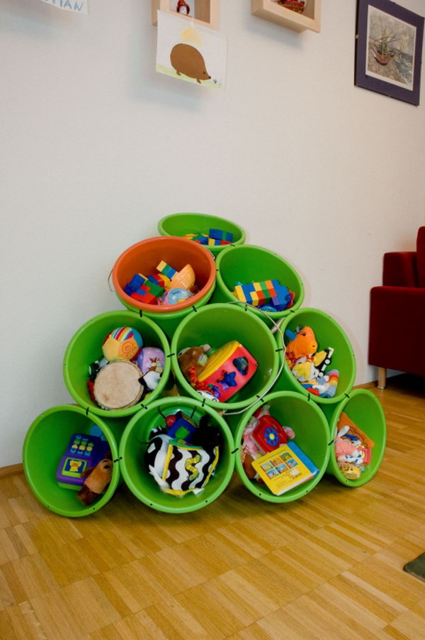 Bucket and zipper tiles as DIY toy storage,