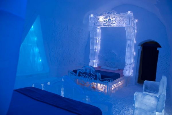 Hotel de Glace Quebec Canada. The Frozen Suite in the Hotel de Glace brings the eternal winter of Arendelle to life. It looks like a place from a fairy tale.