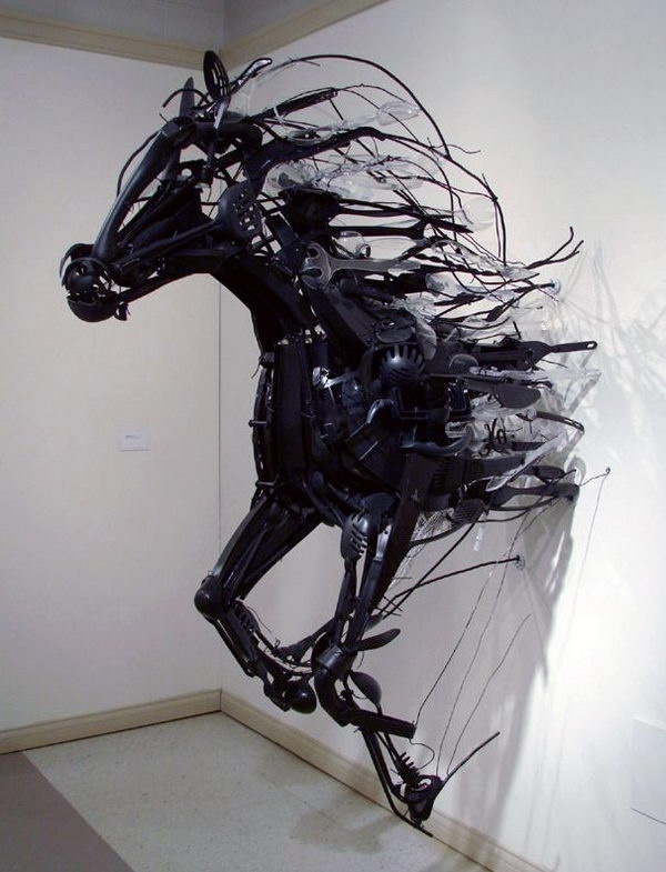 Installation art made of discarded plastic. Sayaka Kajita Ganz created these wild horse sculptures from waste collection objects such as plastic utensils, toys and metals.