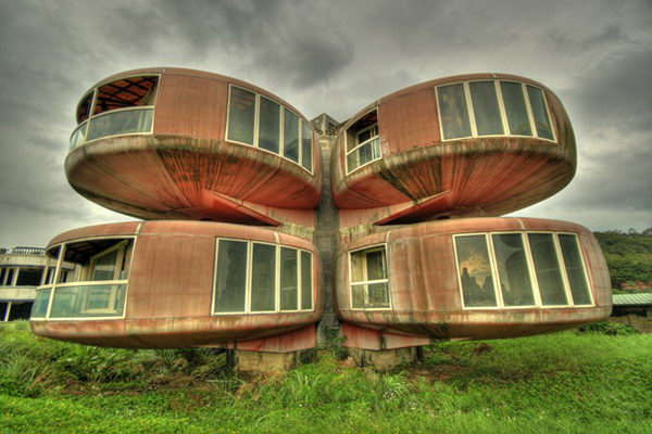 The UFO house (Sanjhih, Taiwan).