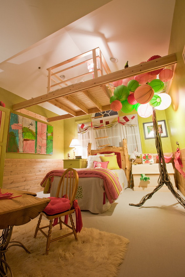 Tree house girl's bedroom