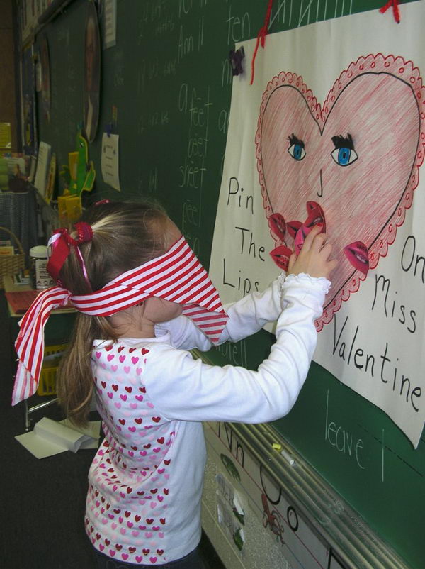 Pin The Lips On Miss Valentine Game. 