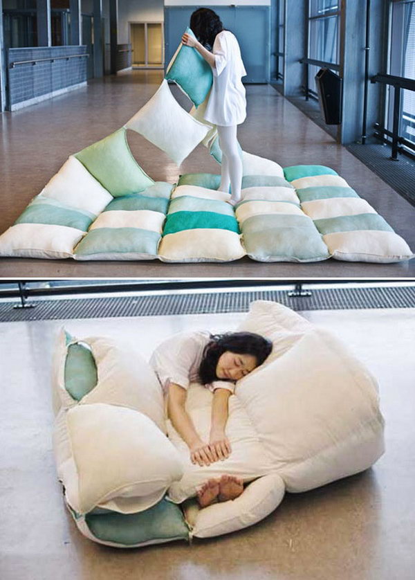 DIY foldable pillow cover. 