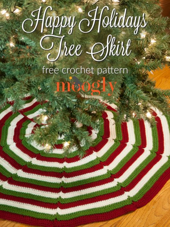 Crochet Christmas tree skirt pattern. 