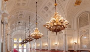 Blog - Antique Chandeliers: Top Ten Lighting Masterpiec