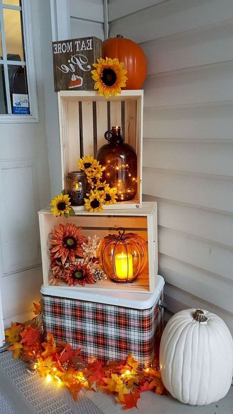 45+ Awesome Front Door Decoration For Fall #doors #doordecorations .