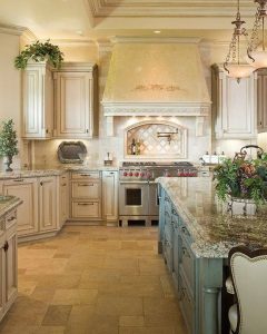 French Country Kitchen... SO INCREDIBLY BEAUTIFUL!! - LOVE THE .