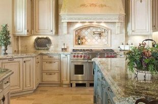 French Country Kitchen... SO INCREDIBLY BEAUTIFUL!! - LOVE THE .