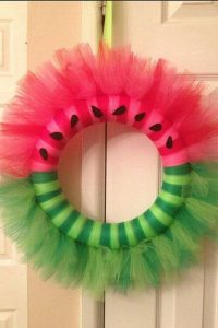 20+ Beautiful Summer Wreath Tutorials and Ideas | Diy wrea