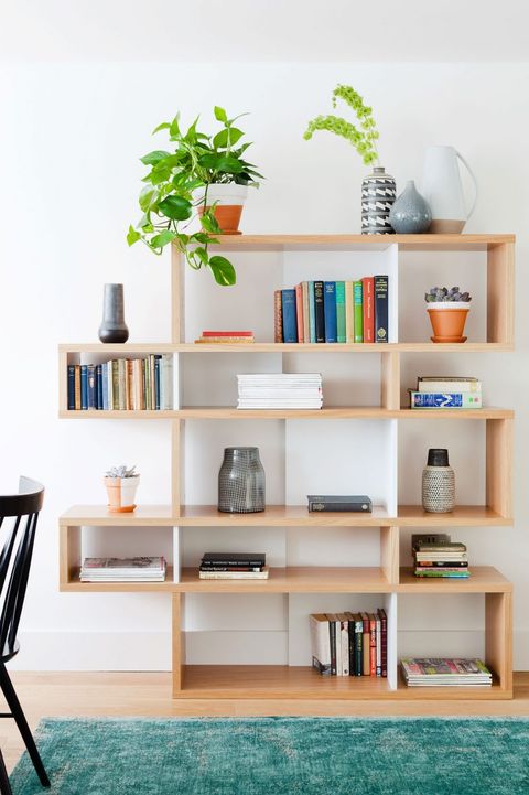 Stylish Bookshelf Decorating Ideas - Unique DIY Bookshelf Decor Ide