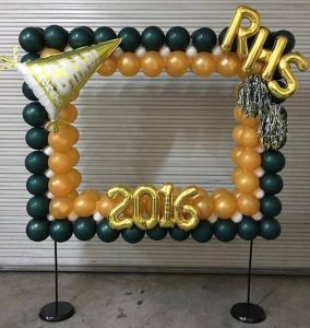 Newest Graduation Party Ideas That We Love | Senior graduation .