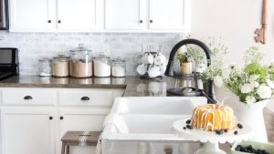 7 DIY Kitchen Backsplash Ideas that Are Easy and Inexpensive .