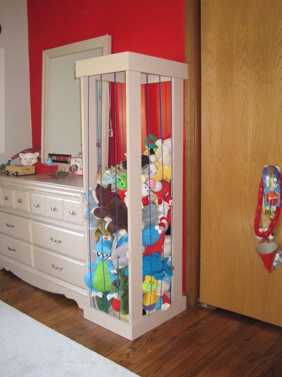Holy Awesome idea for keeping the girls' stuffed animals under .