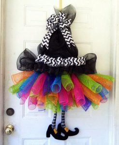 Fun and Creative DIY Halloween Witch Wreath Ide