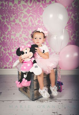 Minnie Mouse Birthday! Photo Session! Lots of Super cute ideas .