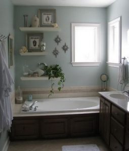 20+ Neat And Functional Bathtub Surround Storage Ideas 20