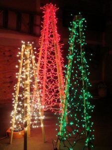 Dazzling DIY Outdoor Christmas Decorations | Outdoor christmas diy .