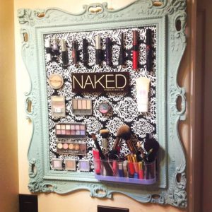 DIY Makeup Tutorials : Magnetic Makeup Boards | 13 Fun DIY Makeup .