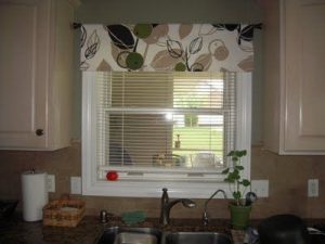 No-Sew Kitchen Valance | Kitchen valances, Sewing curtains valance .