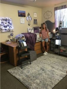 50 Cute Dorm Room Ideas That You Need To Copy | Girls dorm room .