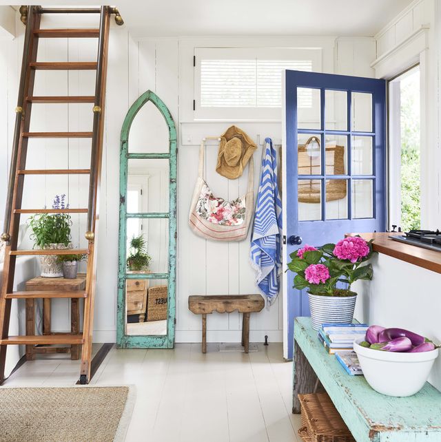 Farmhouse Entryway Decorations For Your
Inspiration