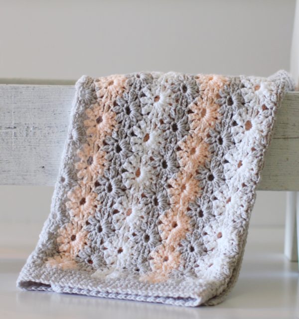 Crochet Petal Stitch Baby Blanket | Daisy Farm Craf
