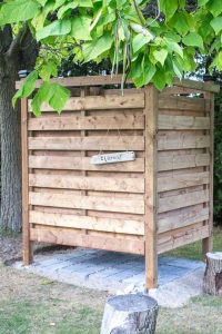 16 DIY Outdoor Shower Ideas - Easy Outdoor Shower Desig