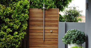 Outdoor Shower Ideas | 10 Of The Best Trends For 2019 | Décor A