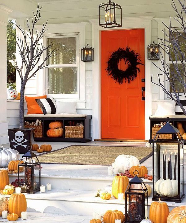 5 Ways to Get This Look: Halloween Porch | Halloween porch .