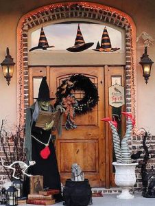 100 Best Halloween Porch Decor Ideas - Prudent Penny Pinch