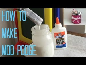 D.I.Y: How to make mod podge - YouTu