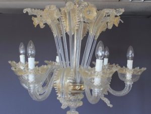 Mid-Century White and Gold Murano Chandelier, 1950s for sale at Pamo