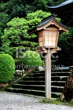 wooden japanese lantern - Google Search | Japanese garden, Garden .
