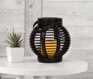 15 Beautiful Outdoor Lanterns To Brighten Up Your Evenin